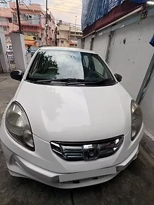 2013 Honda Amaze 1.5 S i-DTEC 1 2013 Honda Amaze 1.5 S i-DTEC 1