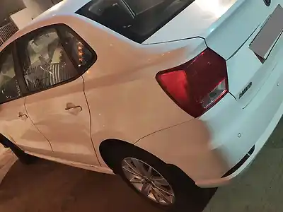 Second Hand फ़ॉक्सवैगन एमियो ट्रेंडलाइन 1.2 लीटर (पी) in जामनगर