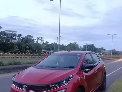 2023 Tata Altroz XZ Petrol 1