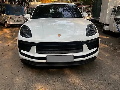 2022 Porsche Macan Base