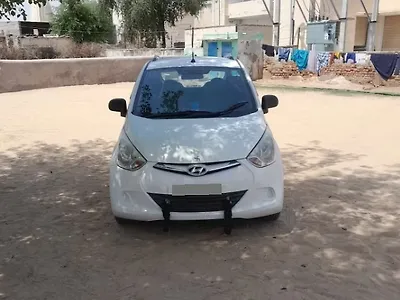 2017 Hyundai Eon Magna + SE 1