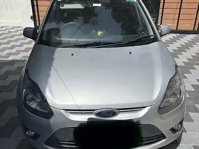 Second Hand फ़ोर्ड फिगो ड्यूराटेक पेट्रोल टाइटेनियम 1.2 in नेदुमंगड़