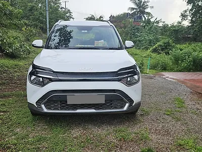 2022 Kia Carens Premium 1.4 Petrol 7 STR 1
