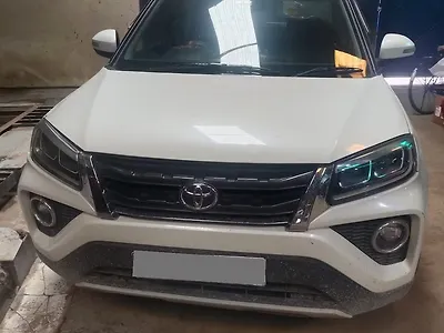2022 Toyota Urban Cruiser Premium Grade AT 1