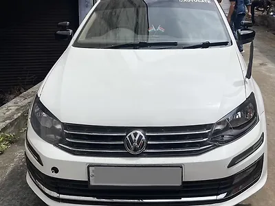 2013 Volkswagen Vento Highline Diesel 1