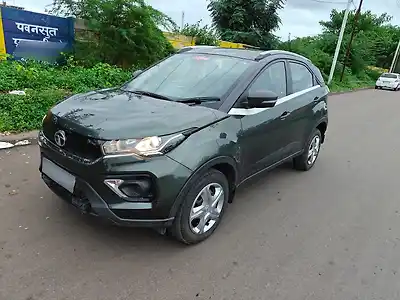 Second Hand टाटा नेक्सन xm डीज़ल in धुले