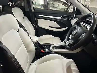 2025 MG Astor Select 1.5 CVT Blackstorm