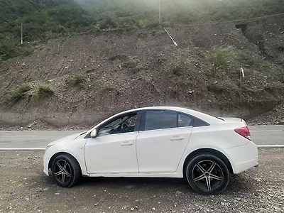 Second Hand Chevrolet Cruze LTZ in Shimla