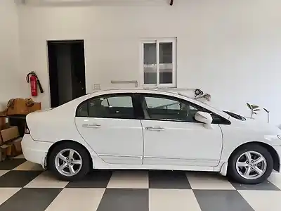 2011 होंडा सिविक 1.8v ऑटोमैटिक 1