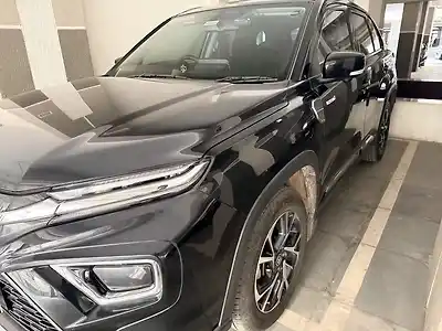 Second Hand टोयोटा अर्बन क्रूज़र हायराइडर V Hybrid [2023-2025] in विशाखापटनम