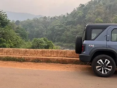 2026 Mahindra Thar Roxx AX7 L 4WD Diesel 2.2L Turbo Manual