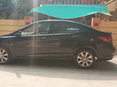 Second Hand हुंडई वरना फ़्लूइडिक 1.6 crdi in गुंटूर