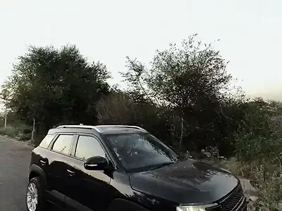 2025 मारुति सुज़ुकी विटारा ब्रेज़ा ZXi Petrol Manual Smart Hybrid 1