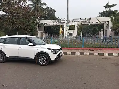2022 किआ कारेन्स प्रेस्टीज 1.5 डीज़ल एमटी 7-सीटर 1
