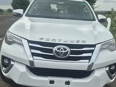 2018 Toyota Fortuner 2.8 4x2 MT [2016-2020] 1