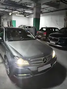 2014 Mercedes-Benz 200 Petrol 1
