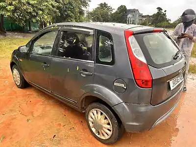 2010 फ़ोर्ड फिगो ड्यूराटोर्क पेट्रोल lxi 1.2 1