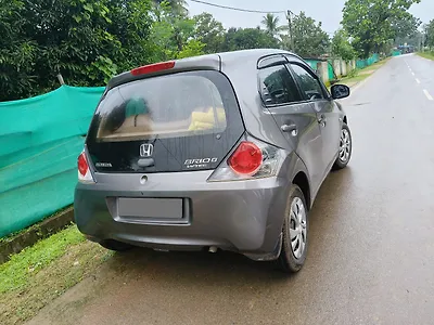 2013 Maruti Suzuki Swift VXi 1
