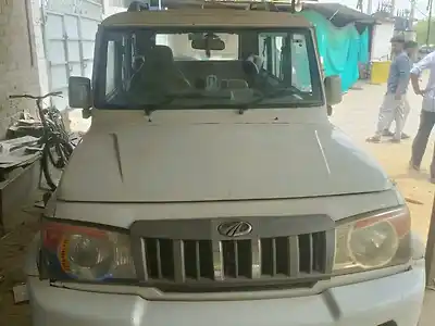 2015 महिंद्रा बोलेरो एसएलई BS III 1