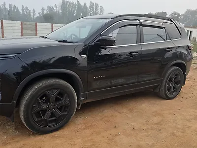 Second Hand Tata Safari Accomplished Dark Edition 7 STR in Kanpur