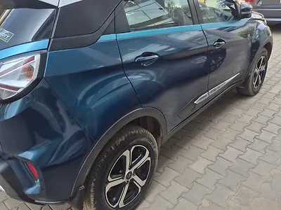 2022 Tata Nexon EV Prime XZ Plus LUX
