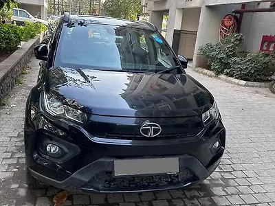 2022 Tata Nexon XZ Plus (HS) Diesel Dark Edition 1