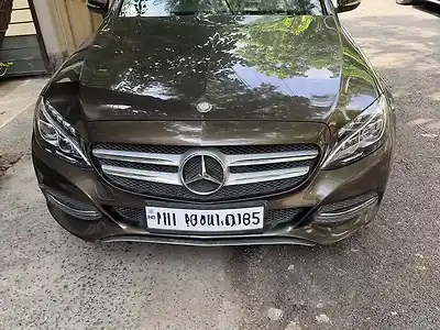 Second Hand मर्सिडीज़ बेंज़ 200 पेट्रोल in दिल्ली