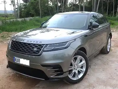 Second Hand लैंड रोवर रेंज रोवर वेलार 2.0 R-डाइनामिक पेट्रोल 250 in तिरुवनंतपुरम