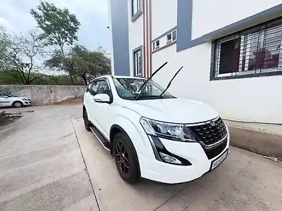2021 महिंद्रा XUV500 w7 1