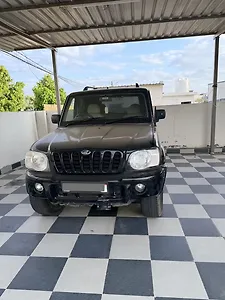 2004 Mahindra Scorpio 2.6 GLX 1 2004 Mahindra Scorpio 2.6 GLX 1