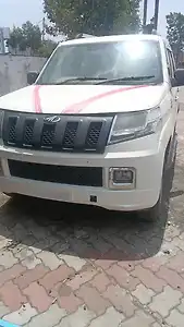 2019 महिंद्रा tuv300 t8 एएमटी 1