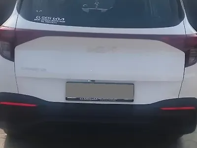 Second Hand Kia Carens Premium 1.5 Petrol 7 STR in Muzaffarpur