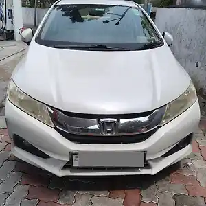 2016 होंडा सिटी वीएक्स (ओ) एमटी 1 2016 होंडा सिटी वीएक्स (ओ) एमटी 1