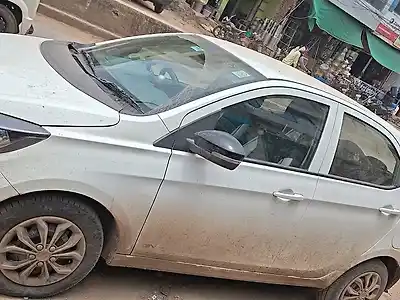 2025 टाटा टियागो ईवी XT 19.2 kWh 1