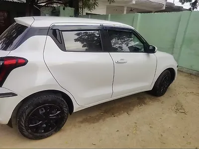 2022 Maruti Suzuki Swift VXi [2021-2023] 1