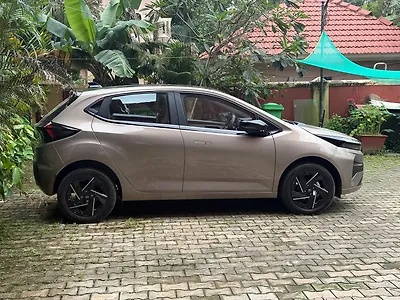 Second Hand Tata Altroz Accomplished Plus S Petrol 1.2L Automatic (DCT) in North Goa
