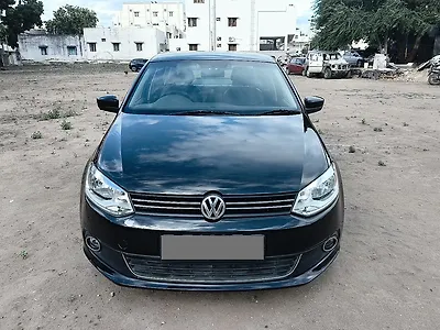 2011 Volkswagen Vento Highline Diesel 1