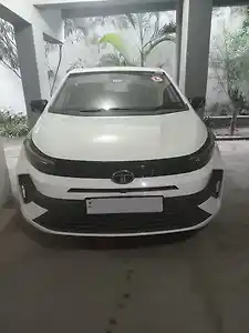 Second Hand टाटा अल्ट्रोज़ Creative Petrol 1.2L Automatic (AMT) in गया Second Hand टाटा अल्ट्रोज़ Creative Petrol 1.2L Automatic (AMT) in गया