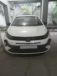 2026 Tata Altroz Creative Petrol 1.2L Automatic (AMT) 1