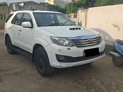 2013 Toyota Fortuner 3.0 4x2 AT 1