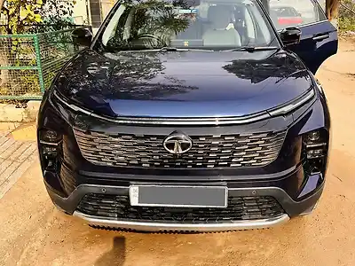 Second Hand टाटा सफारी Accomplished Dual Tone AT 7 STR in खरार