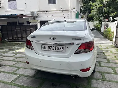 2011 Hyundai Verna Fluidic 1.6 CRDi SX 1