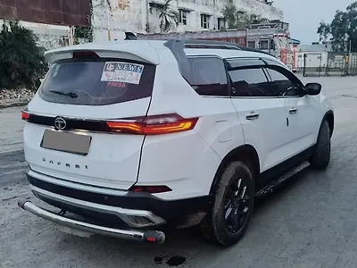 2023 Tata Safari Pure Plus 7 STR 1