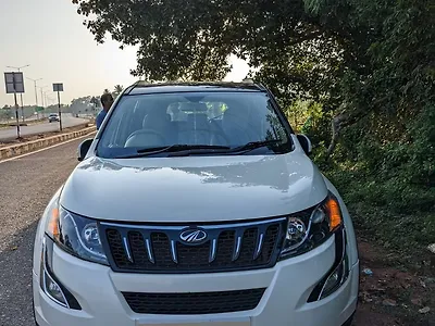Second Hand Mahindra XUV500 W8 in Goa