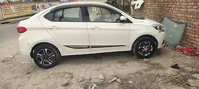 2018 Tata Tigor Revotorq XE 1