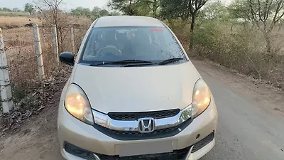 2015 Honda Mobilio V (O) Diesel 1 2015 Honda Mobilio V (O) Diesel 1