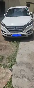 2017 हुंडई ट्यूसॉन 2डब्ल्यूडी gls डीज़ल 1 2017 हुंडई ट्यूसॉन 2डब्ल्यूडी gls डीज़ल 1
