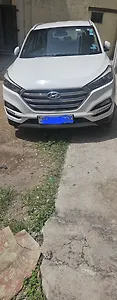 2017 Hyundai Tucson 2WD AT GLS Diesel 1 2017 Hyundai Tucson 2WD AT GLS Diesel 1