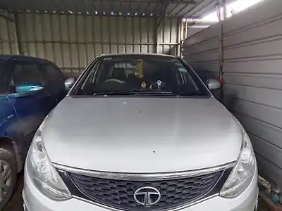 2014 टाटा ज़ेस्ट xm पेट्रोल 1