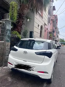 2015 Hyundai Elite i20 Magna 1.2 1 2015 Hyundai Elite i20 Magna 1.2 1
